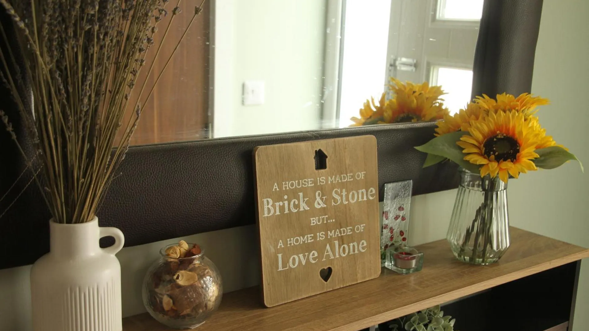 En-Suite Room With Super King Size Bed - Free Wifi - Free Parking Sheffield 0*,  United Kingdom