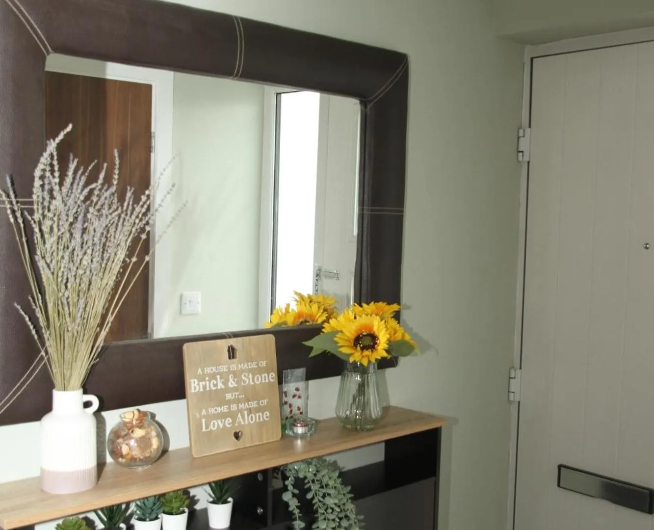En-Suite Room With Super King Size Bed - Free Wifi - Free Parking Sheffield Guest house